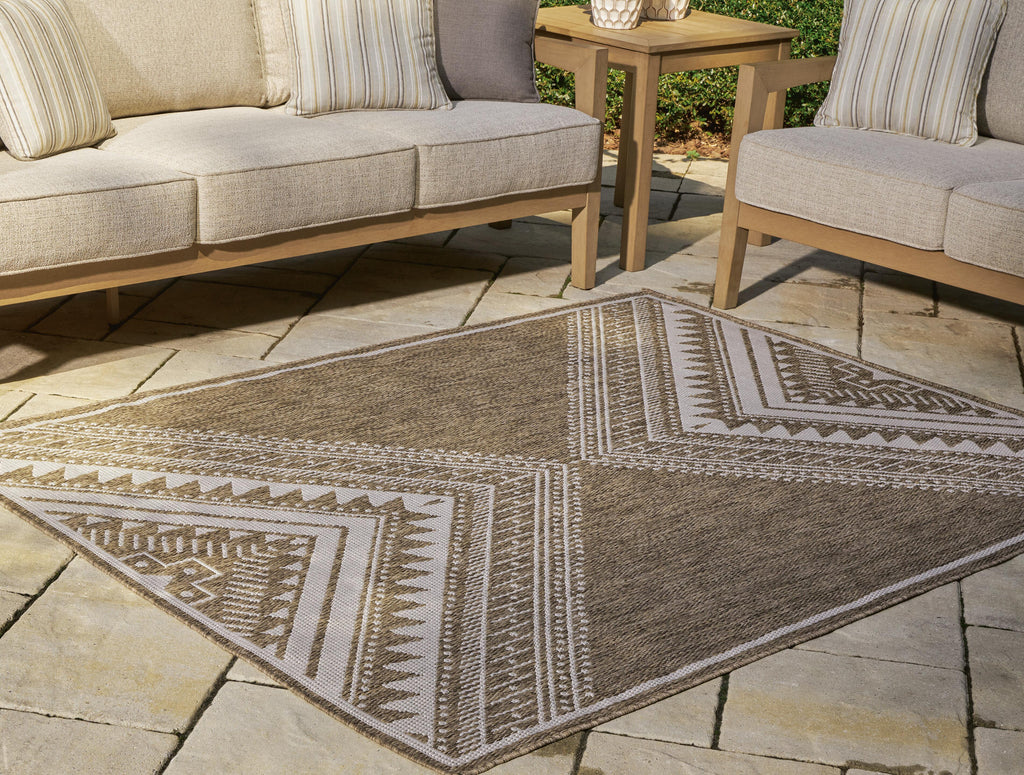 Dunsler Indoor/Outdoor 5' x 7' Rug in Brown/Cream, alternate view 3