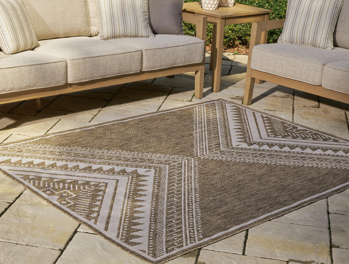 Dunsler Indoor/Outdoor 5' x 7' Rug in Brown/Cream, alternate view 3