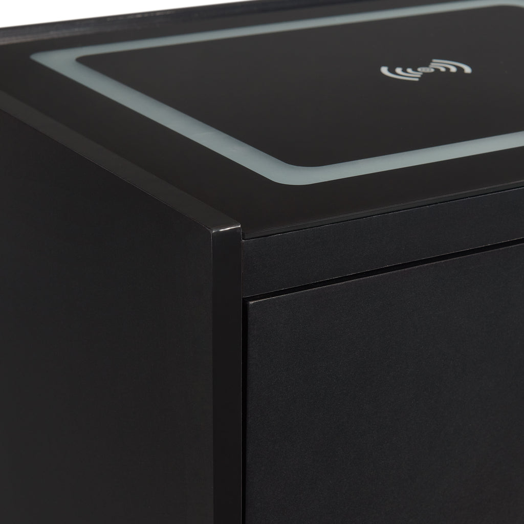 Rio Nightstand With Electronic Features In Black