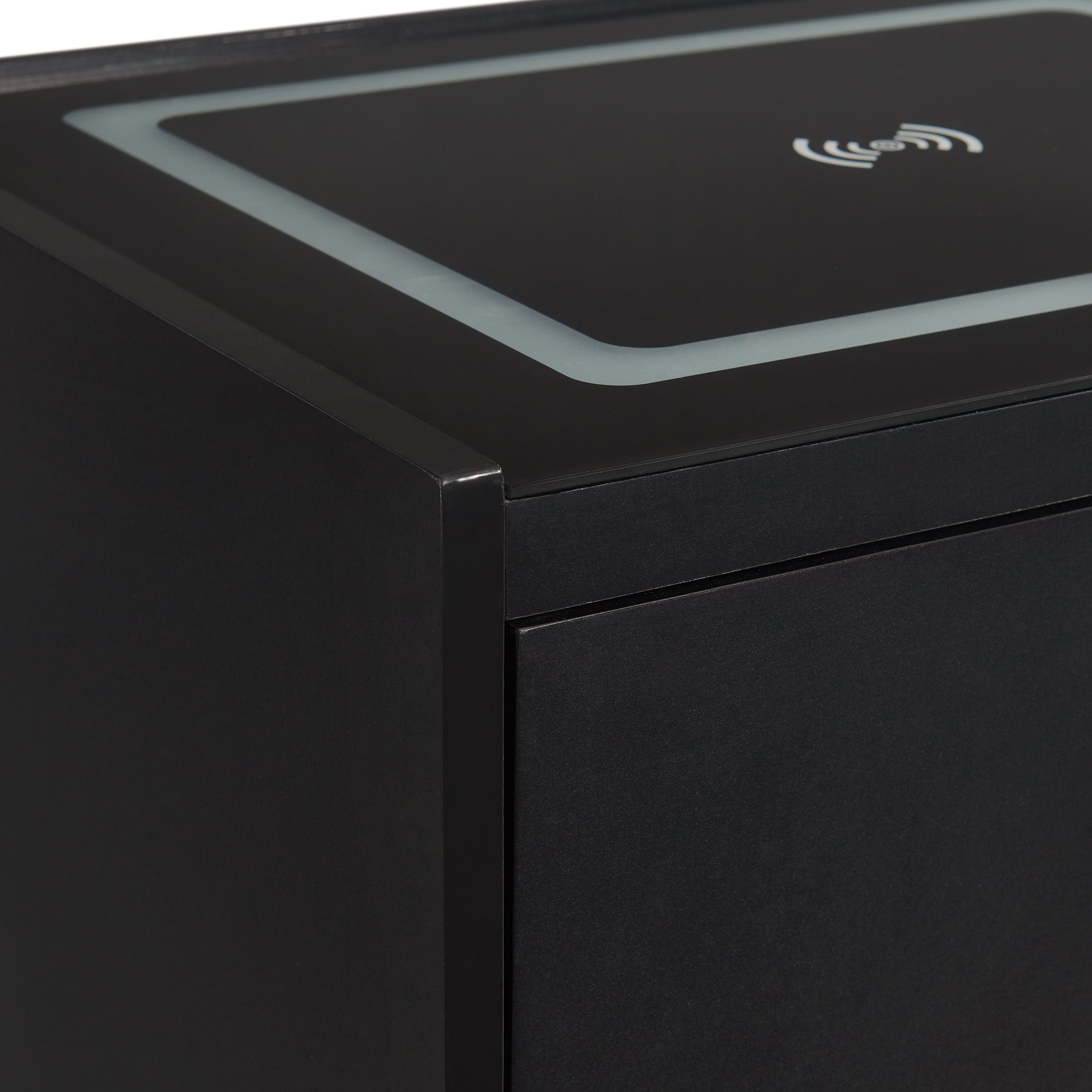 Rio Nightstand With Electronic Features In Black