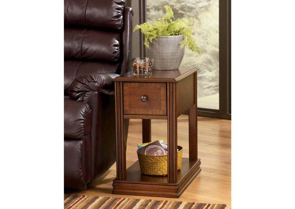 Breegin 2 End Tables