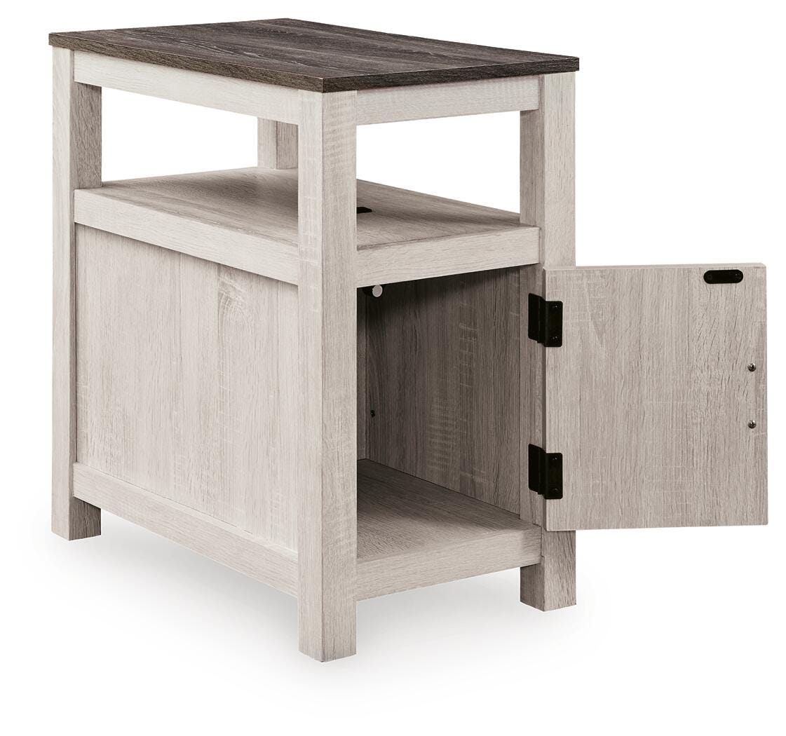 Fendenmore Chairside End Table in Brown Gray/Antique White, open view