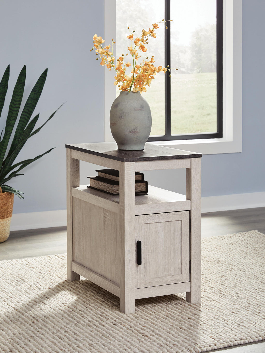 Fendenmore Chairside End Table in Brown Gray/Antique White, closed view