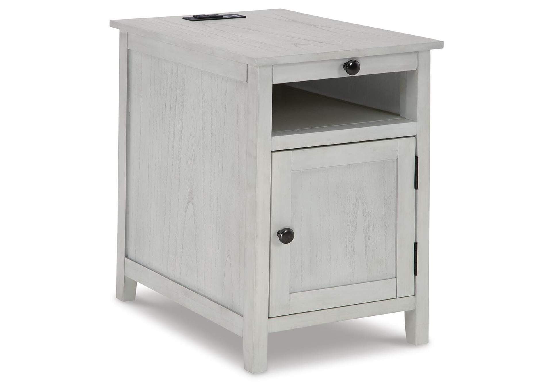 Treytown Chairside End Table angled view