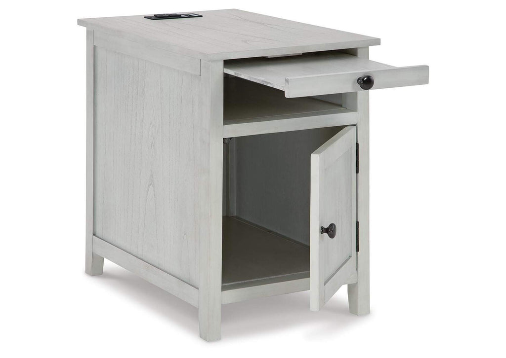Treytown Chairside End Table angled view