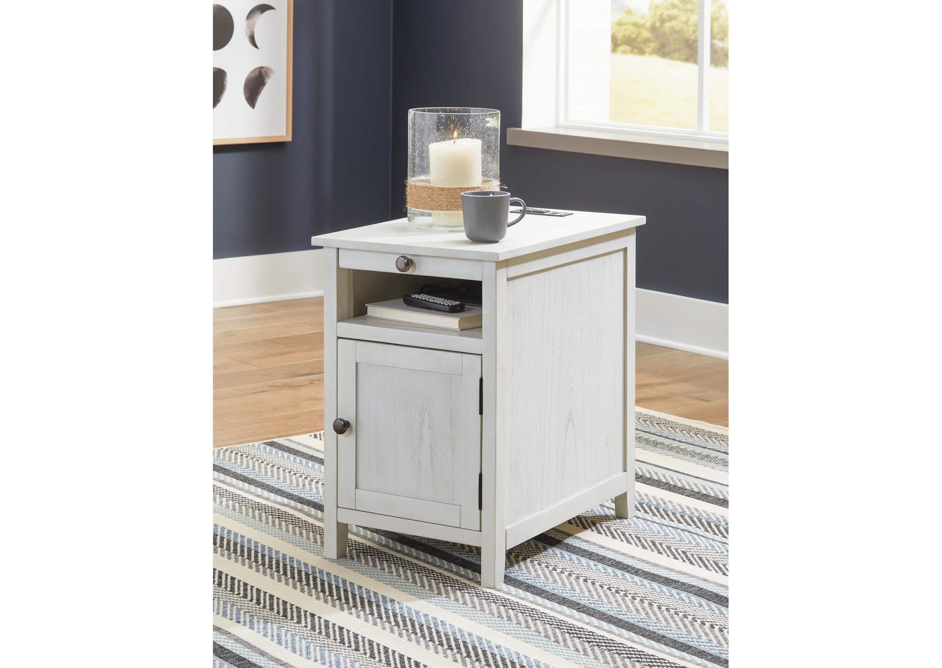 Treytown Chairside End Table