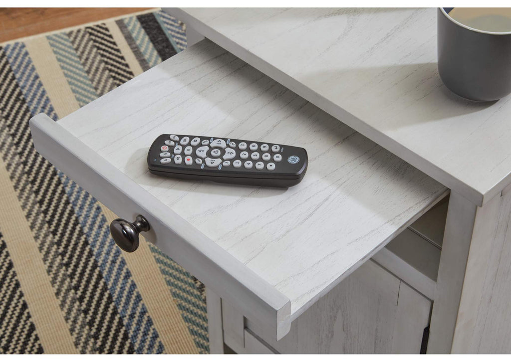 Treytown Chairside End Table detail
