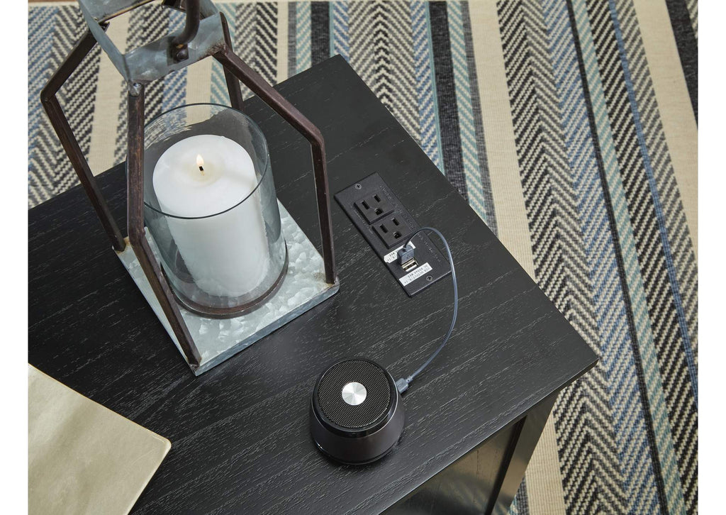 Treytown Chairside End Table detail