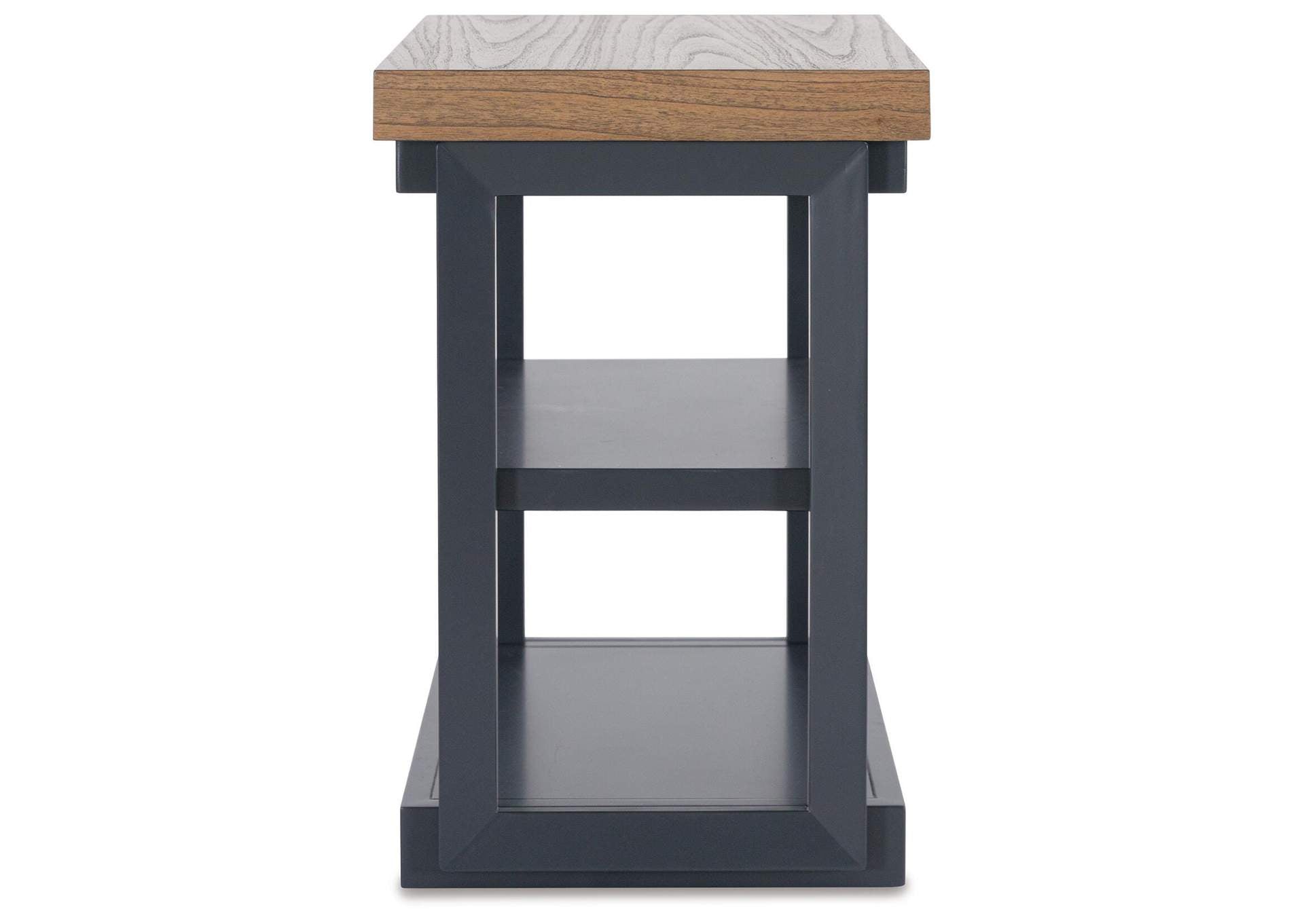 Landocken Table (Set of 3) front view