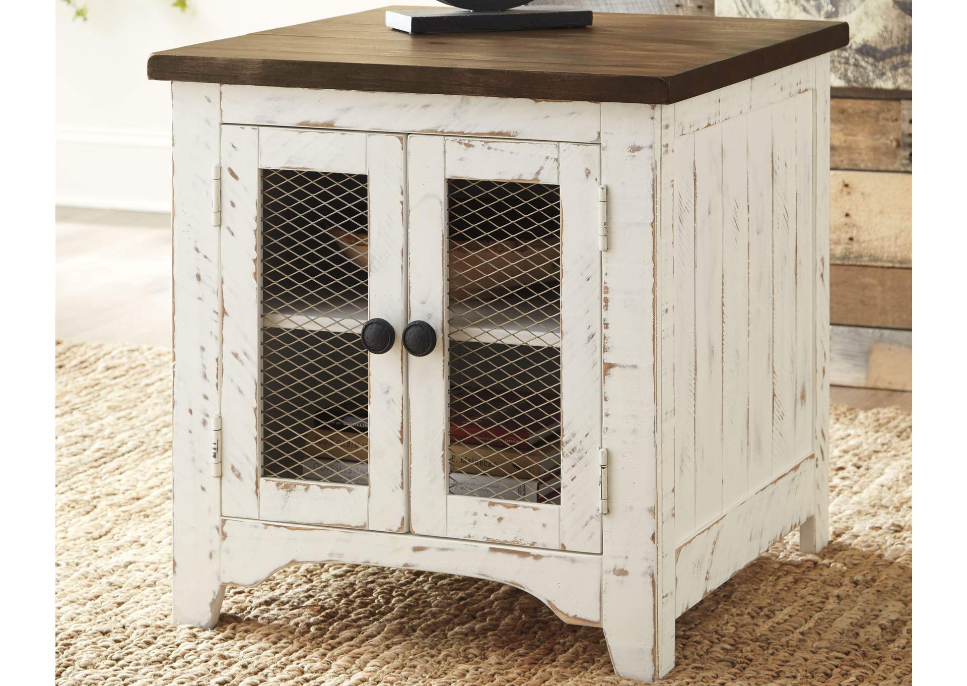 Wystfield Coffee Table with 1 End Table room view