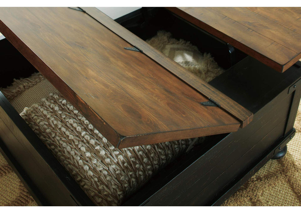 Valebeck Coffee Table with 2 End Tables detail