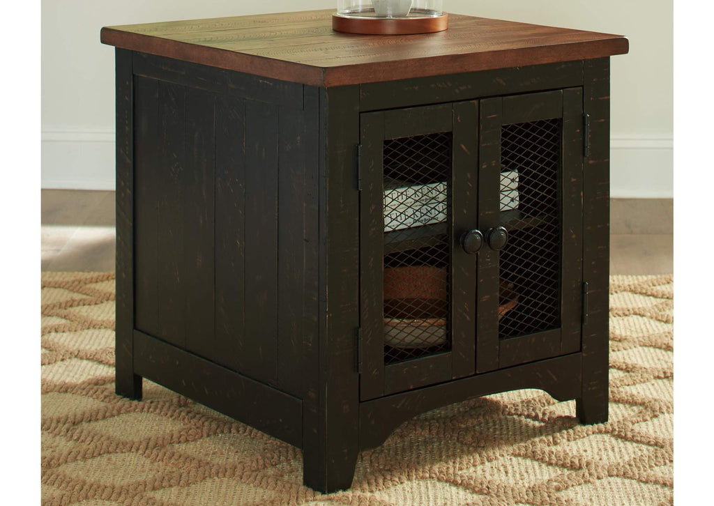 Valebeck Coffee Table with 2 End Tables room view