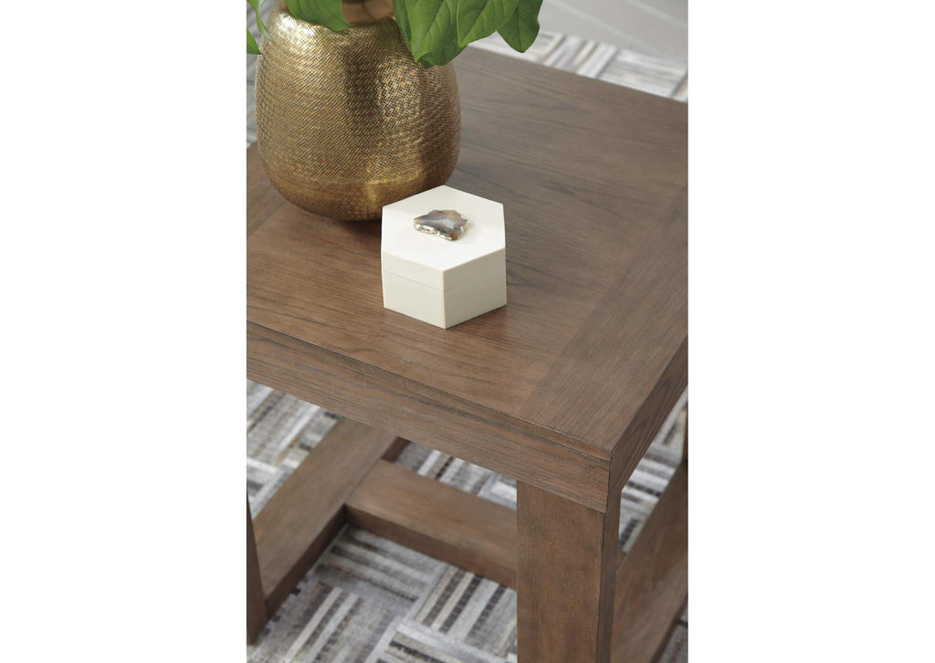 Cariton Coffee Table with 2 End Tables detail