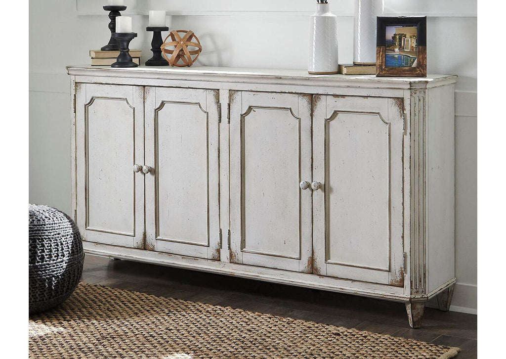 Mirimyn Accent Cabinet room view