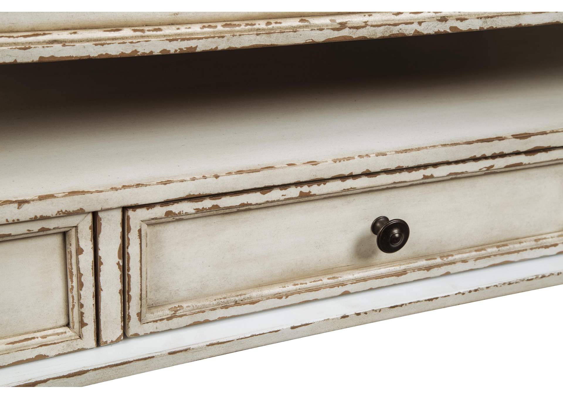Realyn Coffee Table with 2 End Tables detail