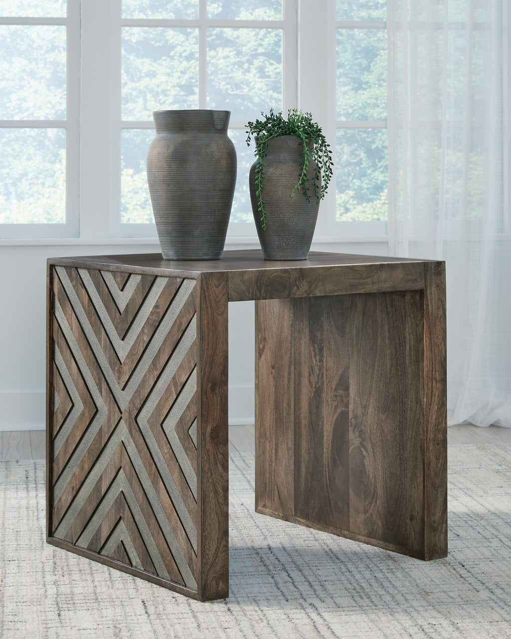 Dreggan End Table in Brown, alternate view 3