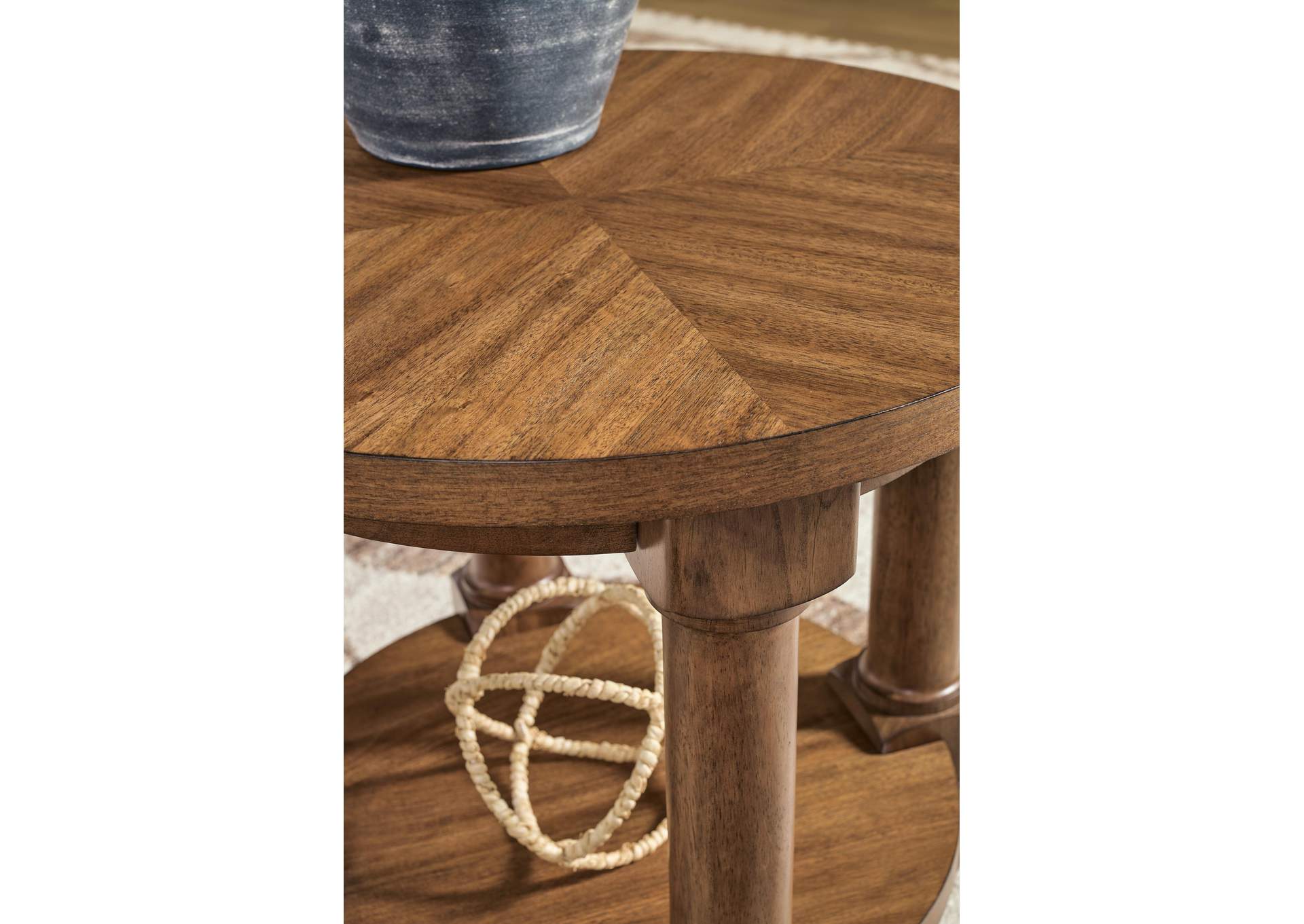 Chadworth End Table detail