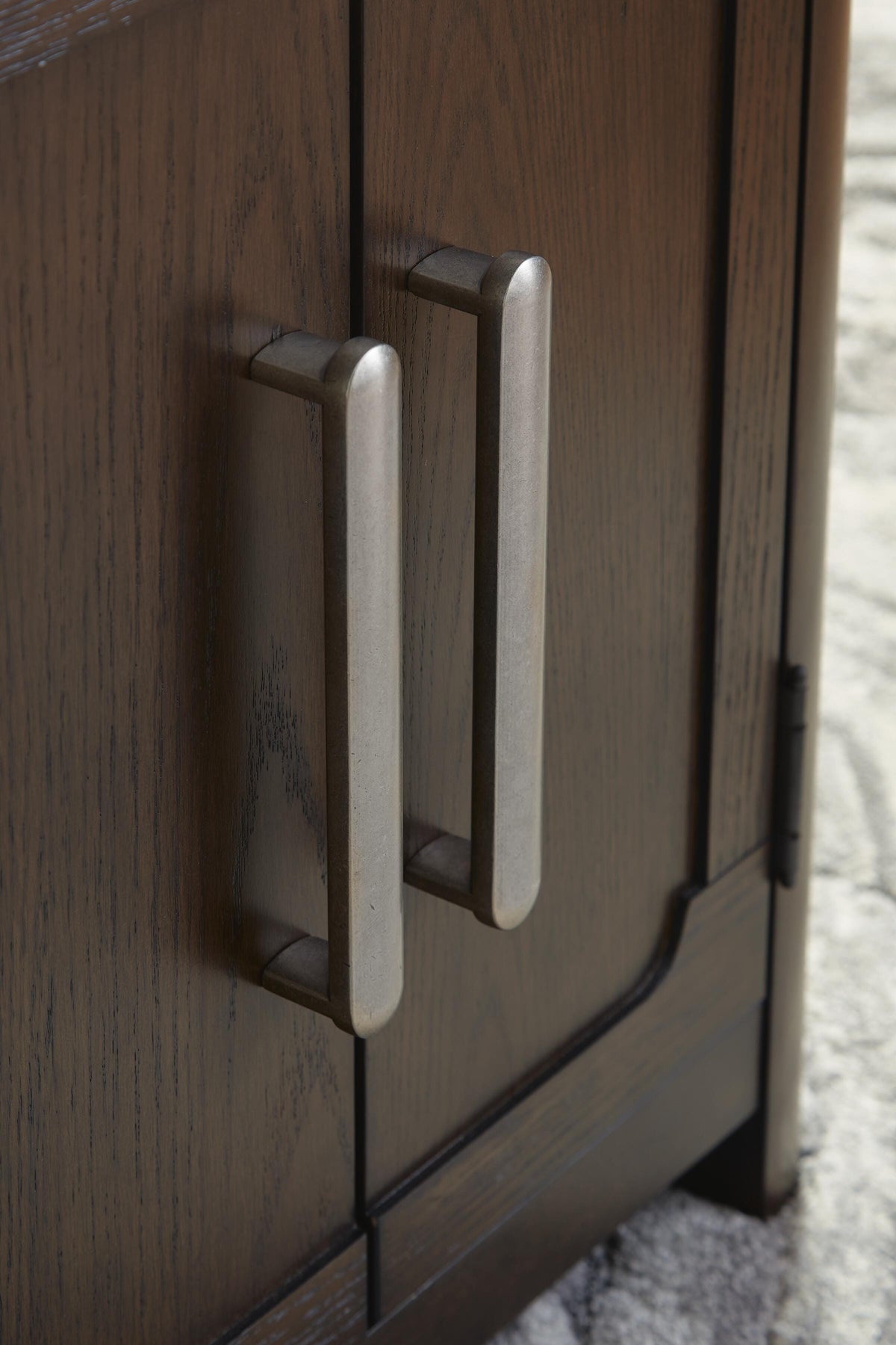 Breckington End Table in Dark Brown, detail view