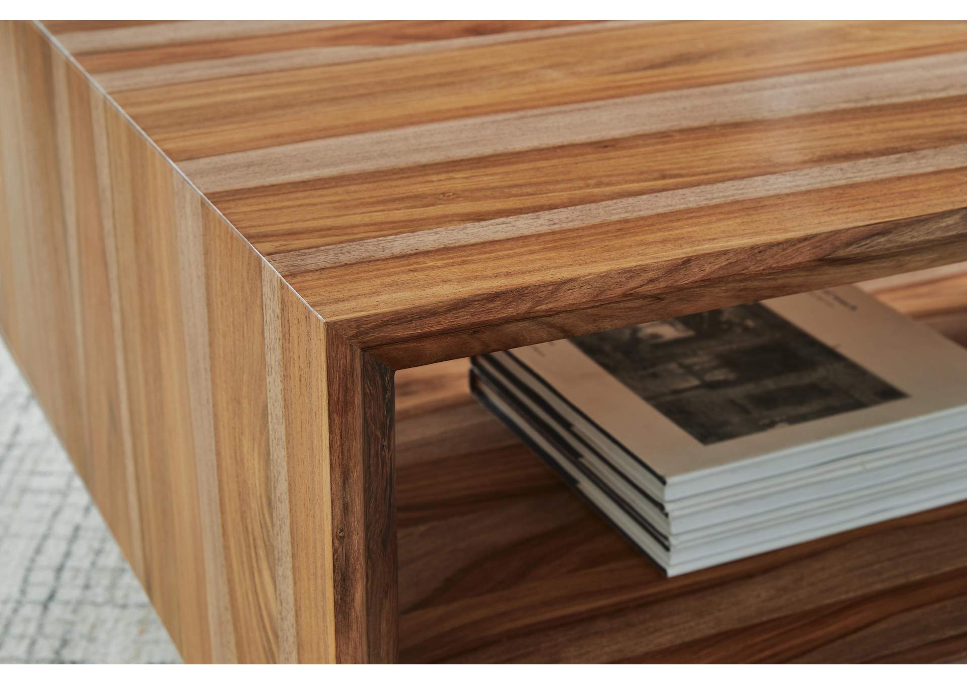 Dressonni Coffee Table with 2 End Tables detail