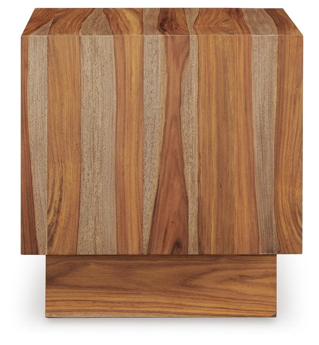 Dressonni End Table in Brown, side view