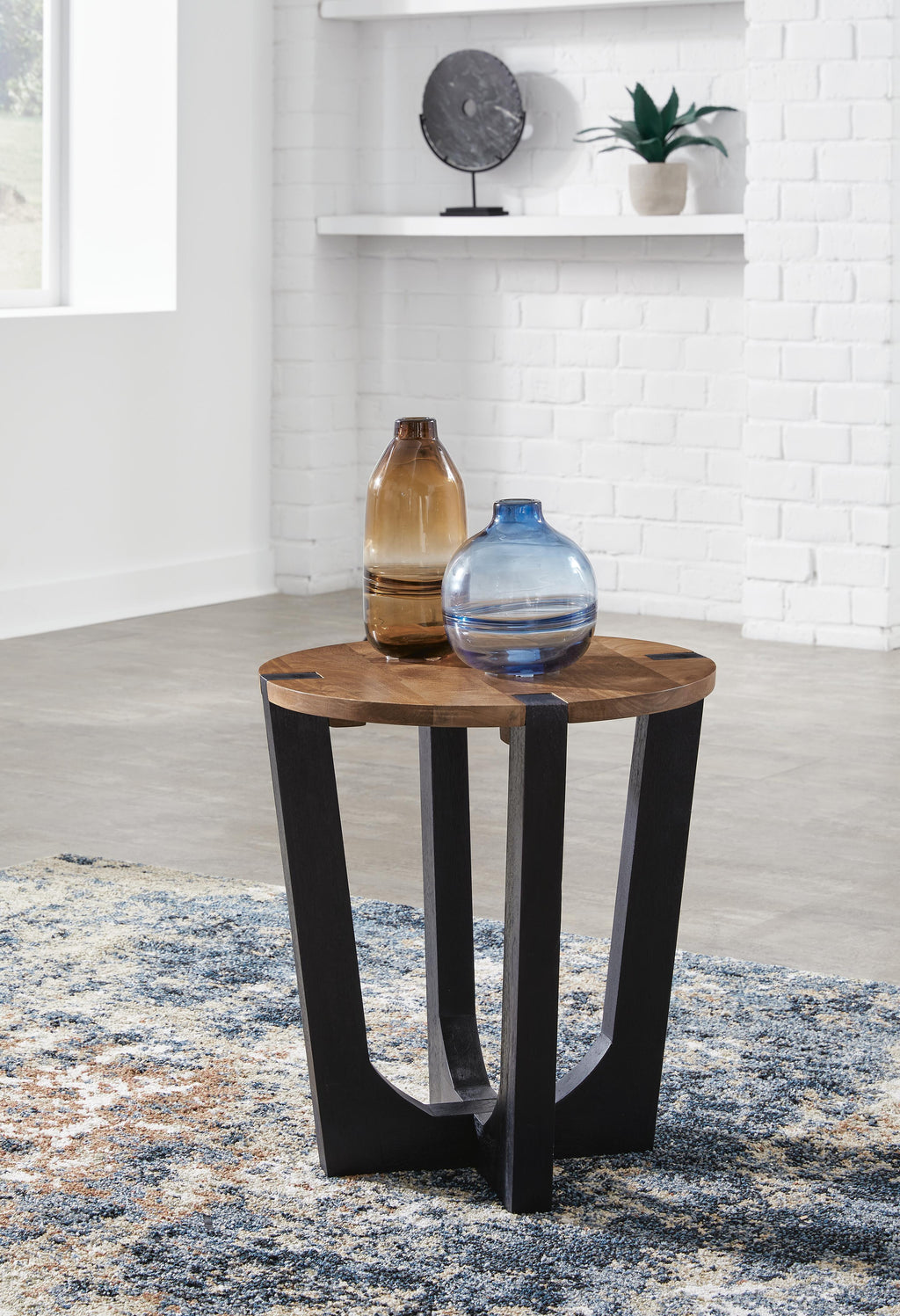 Hanneforth End Table in Brown/Black, alternate view 3