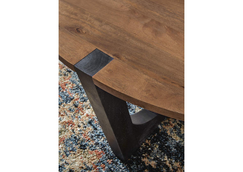 Hanneforth Coffee Table with 2 End Tables detail