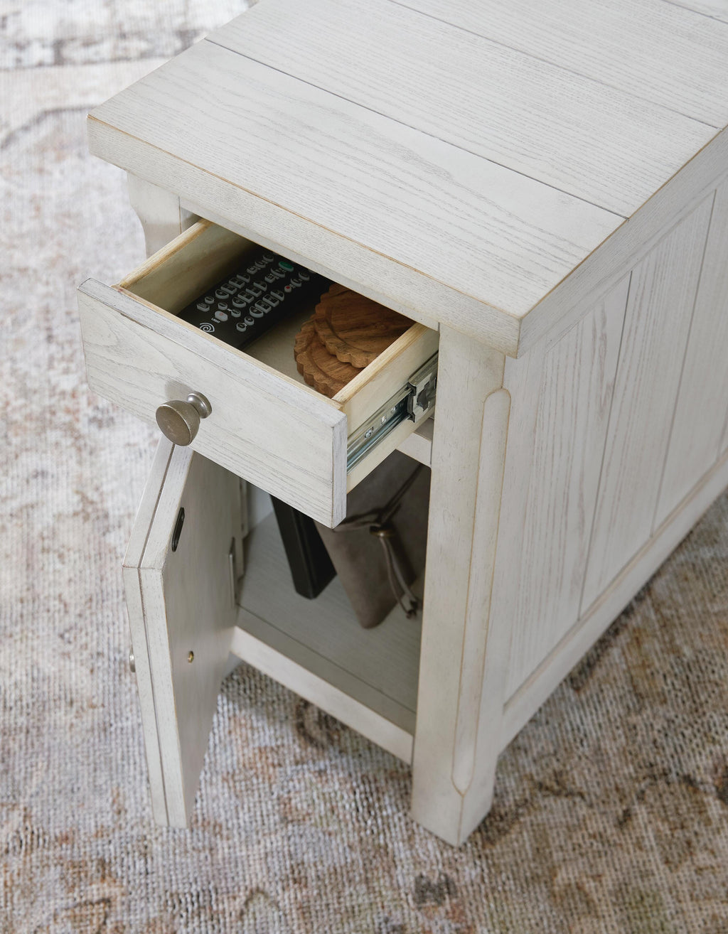 Robbinsdale Chairside End Table in Antique White, open view