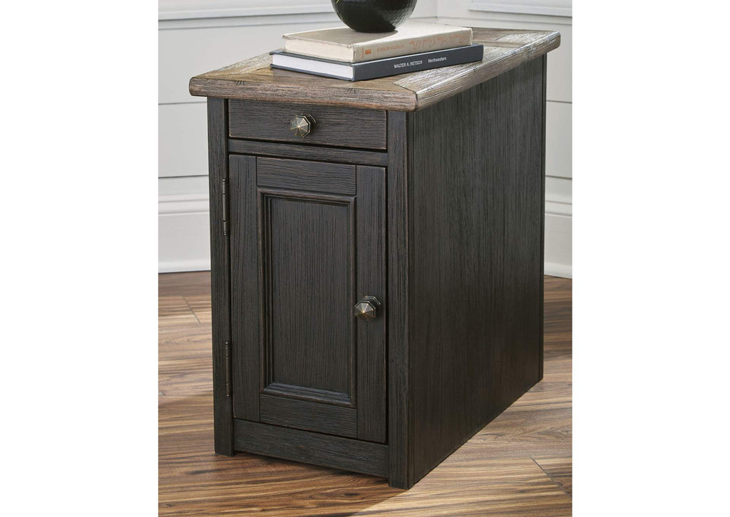 Tyler Creek Coffee Table with 2 End Tables room view