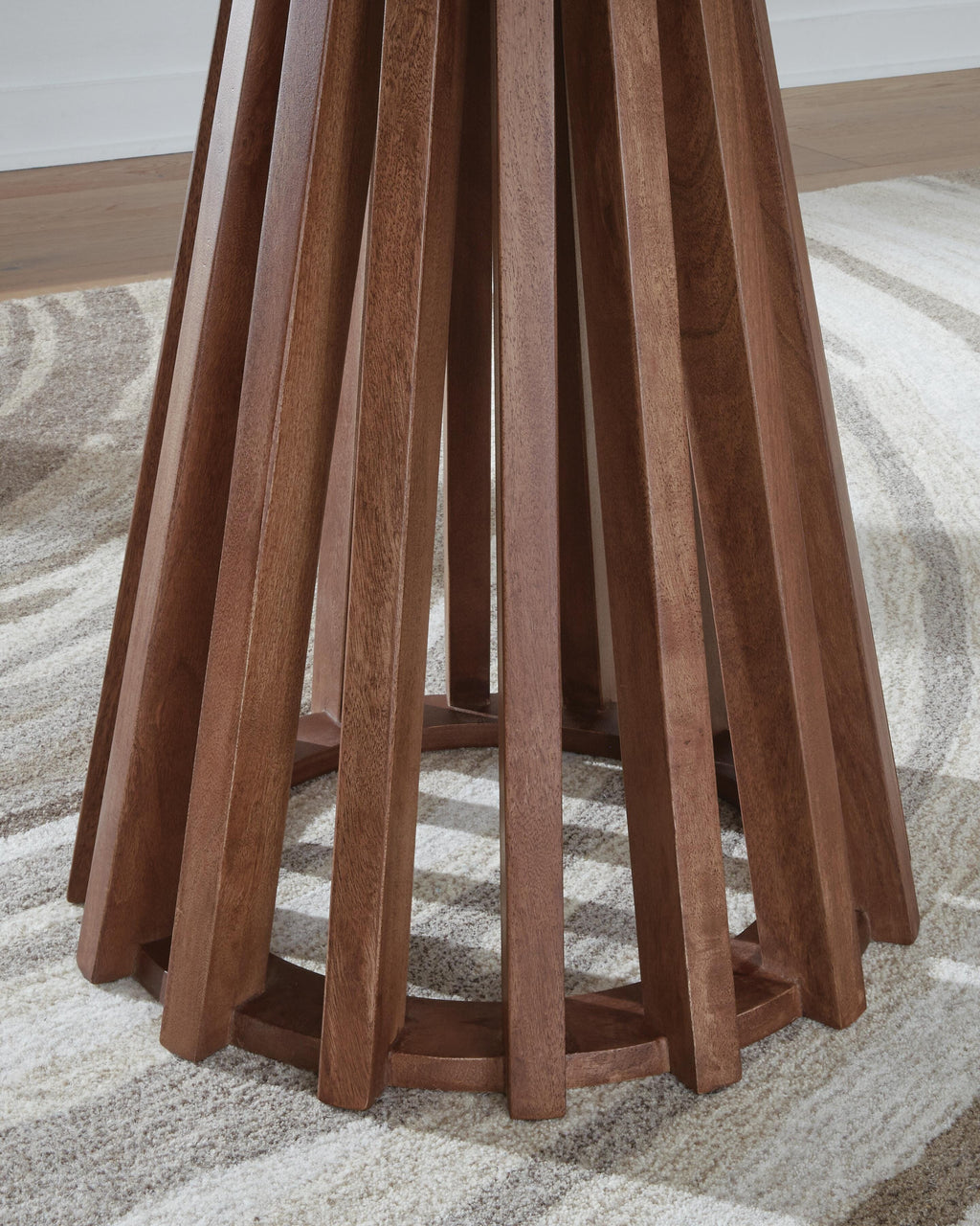 Kallari End Table in Warm Brown/Black, detail view