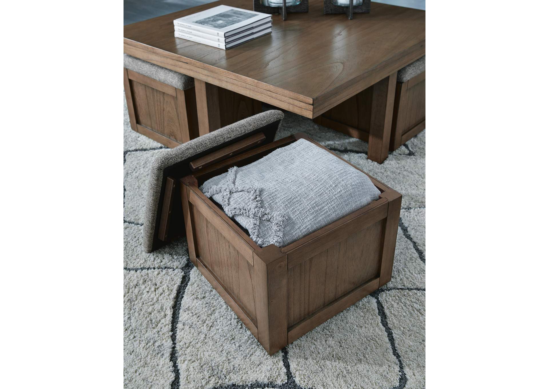 Boardernest Coffee Table with 1 End Table detail