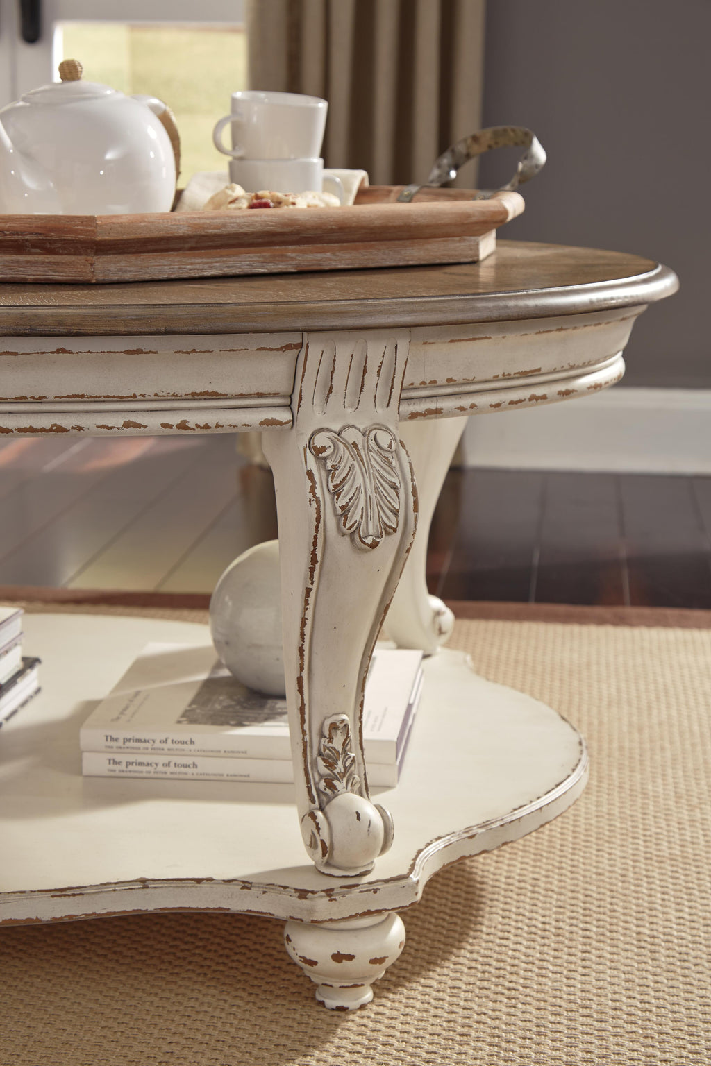Realyn Coffee Table in White/Brown, detail view