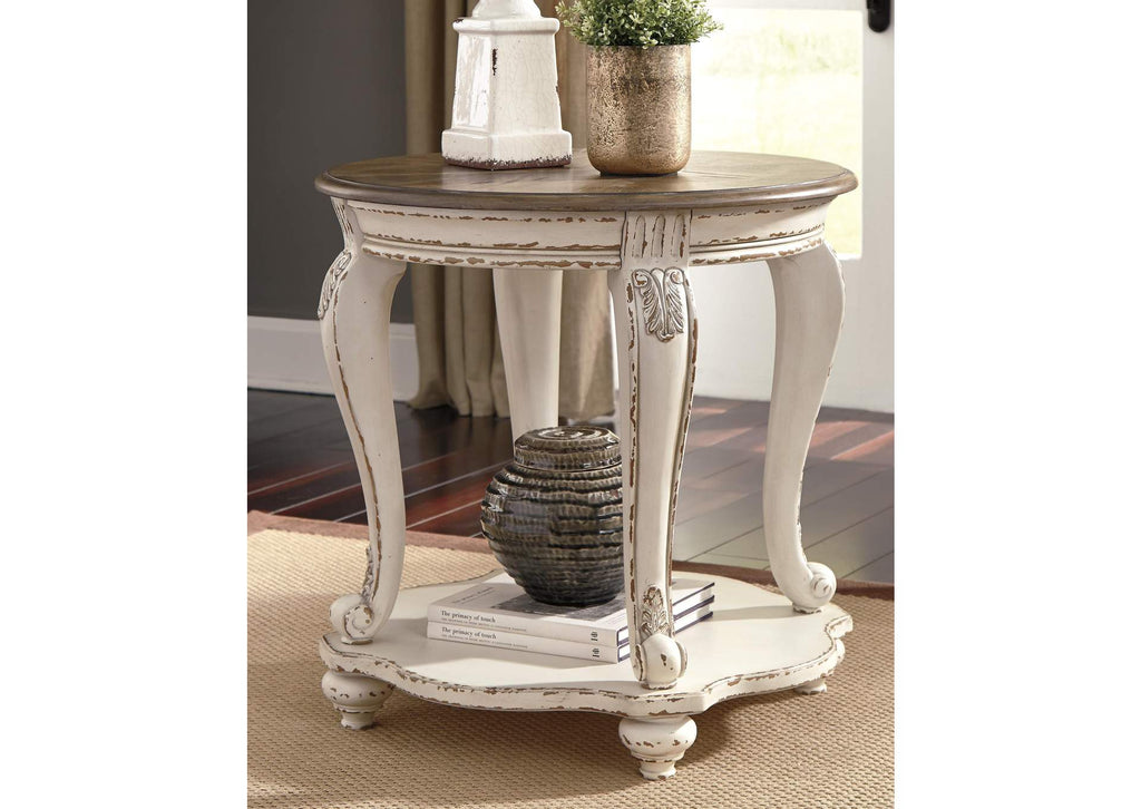 Realyn Coffee Table with 2 End Tables room view