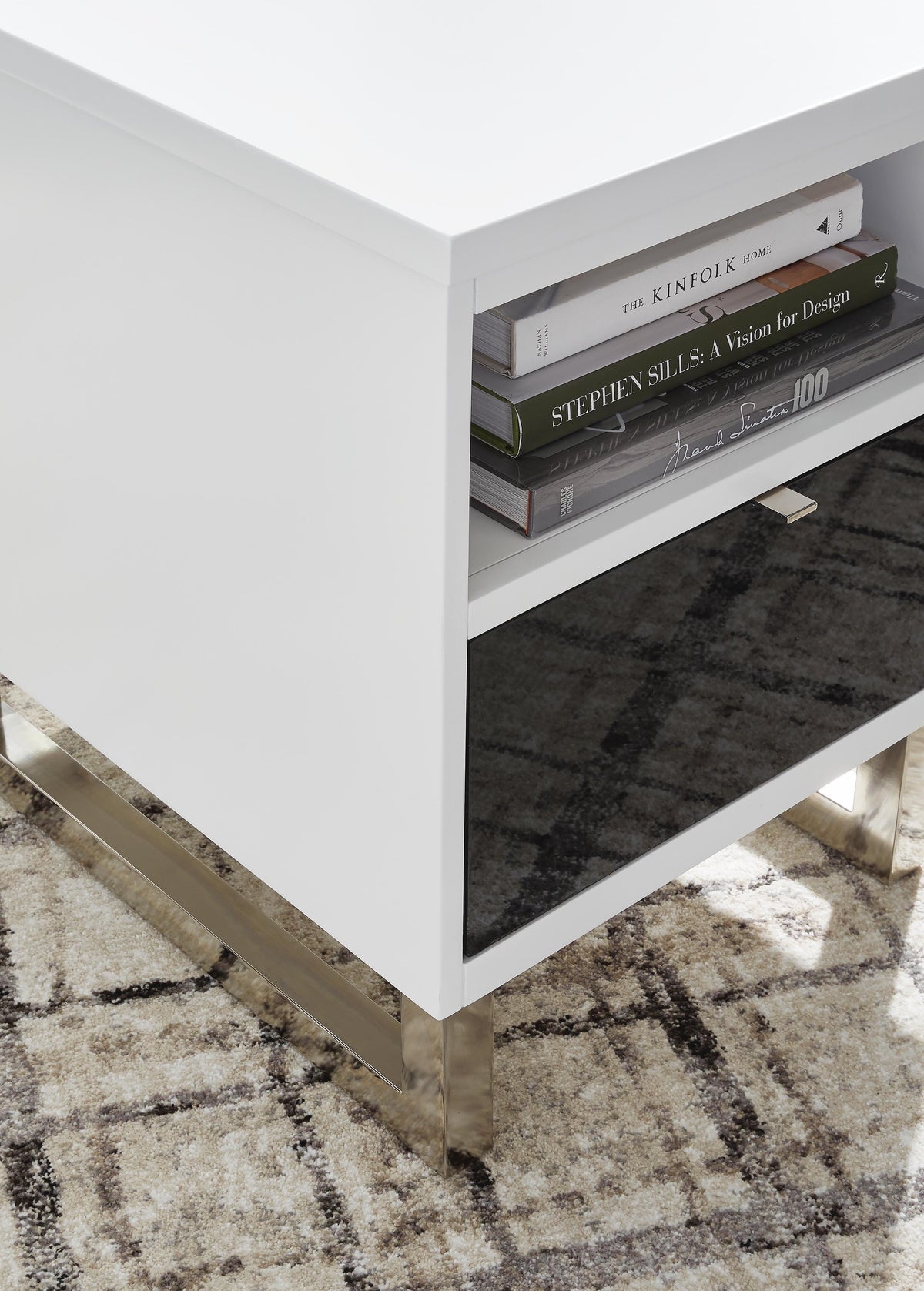 Gardoni Chairside End Table in White/Black, detail view