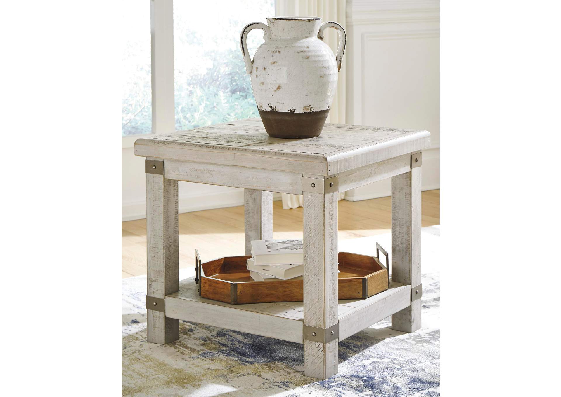 Carynhurst Coffee Table with 1 End Table room view
