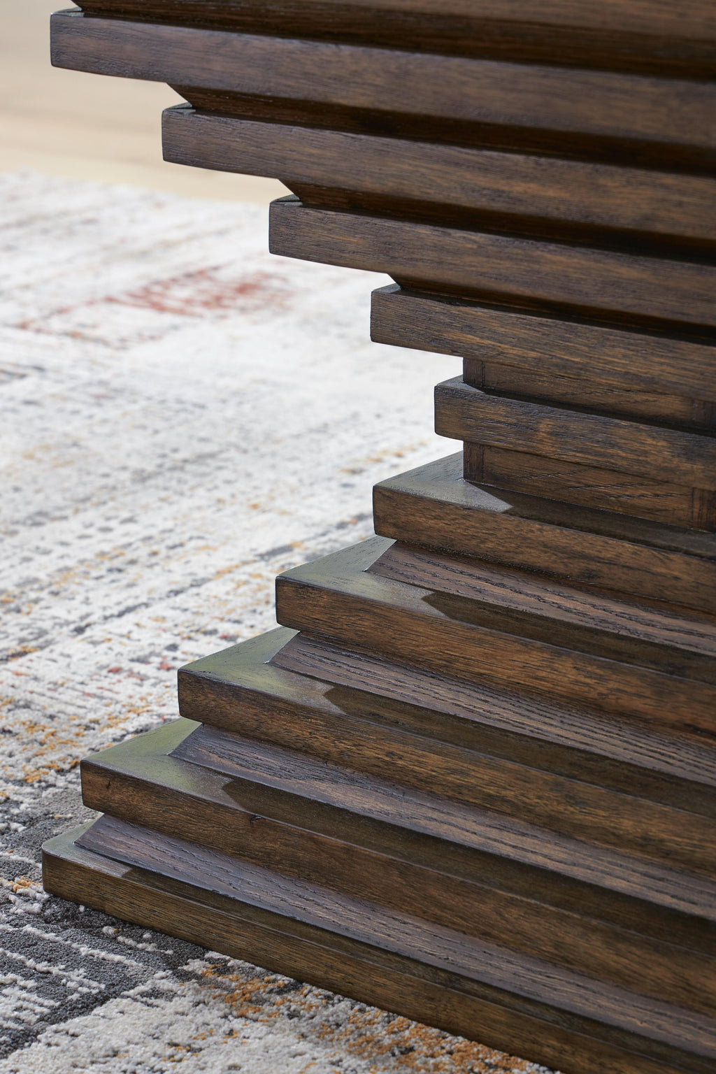 Hannodream End Table in Warm Brown, detail view