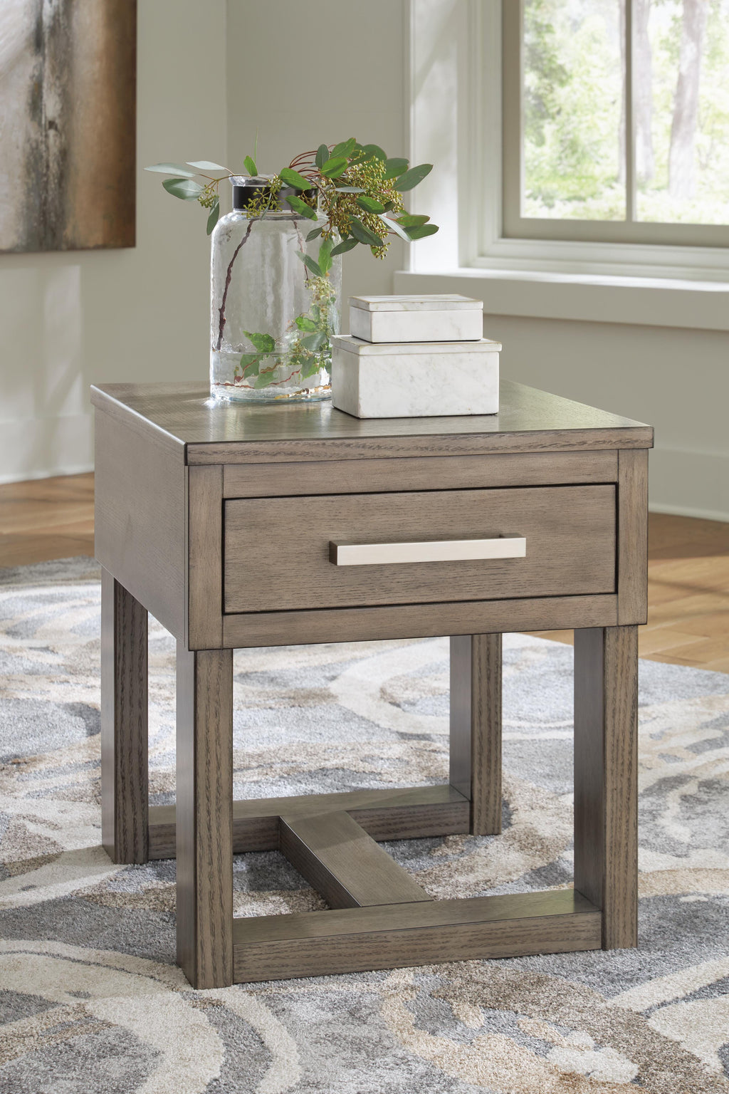 Loyaska End Table in Grayish Brown/White, alternate view 3