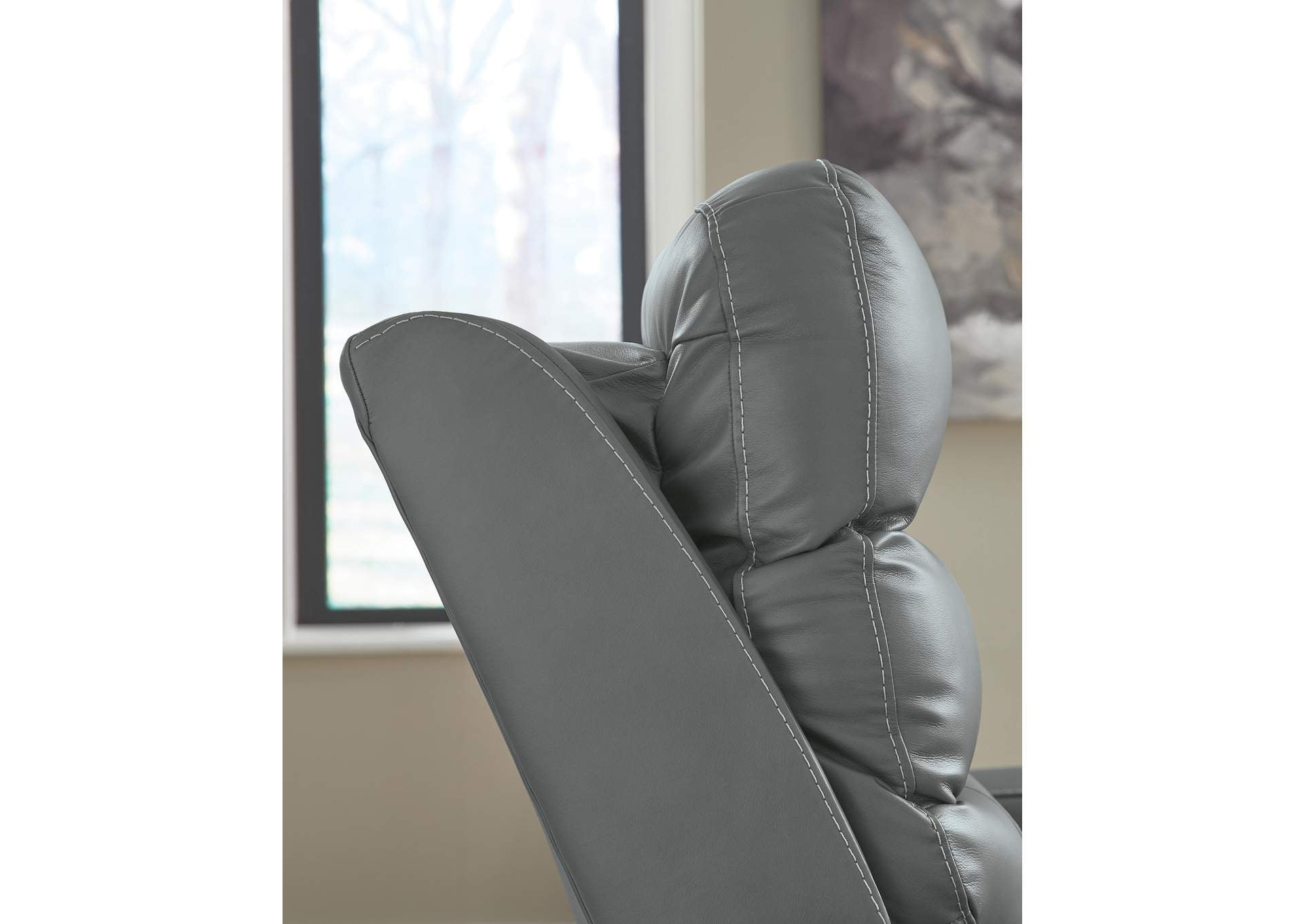 Pennacle Pier Power Recliner