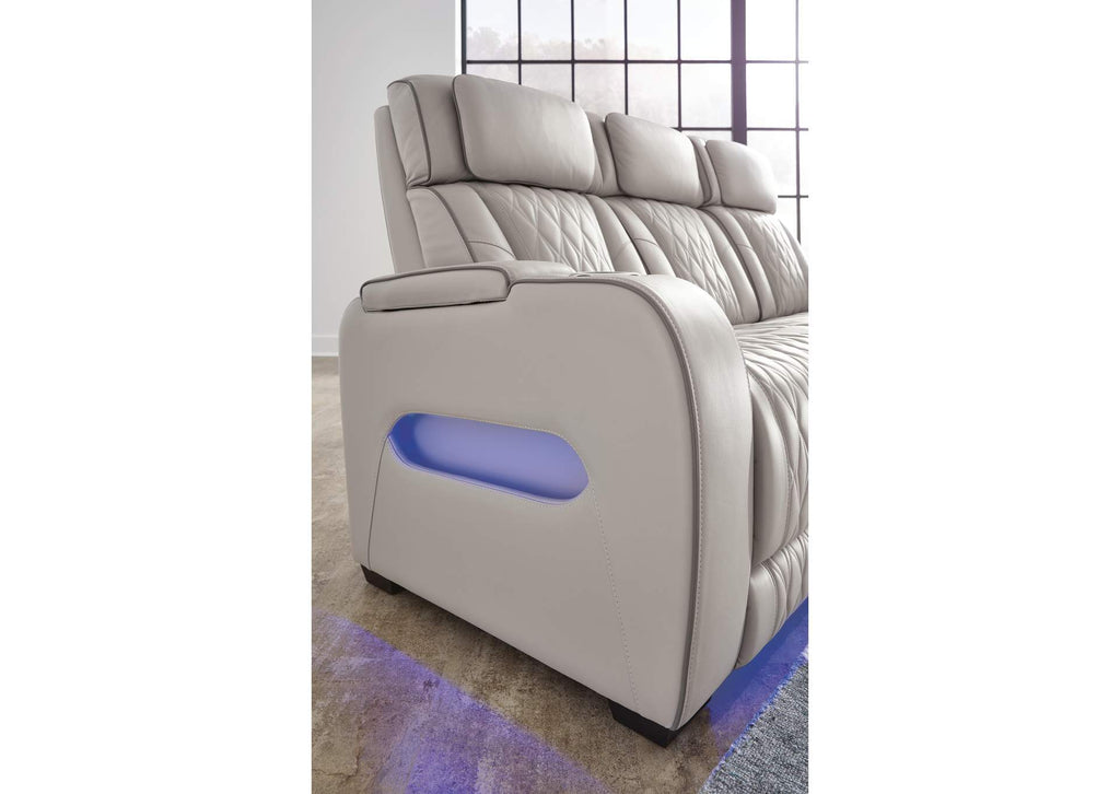Boyington Power Reclining Loveseat with Console detail