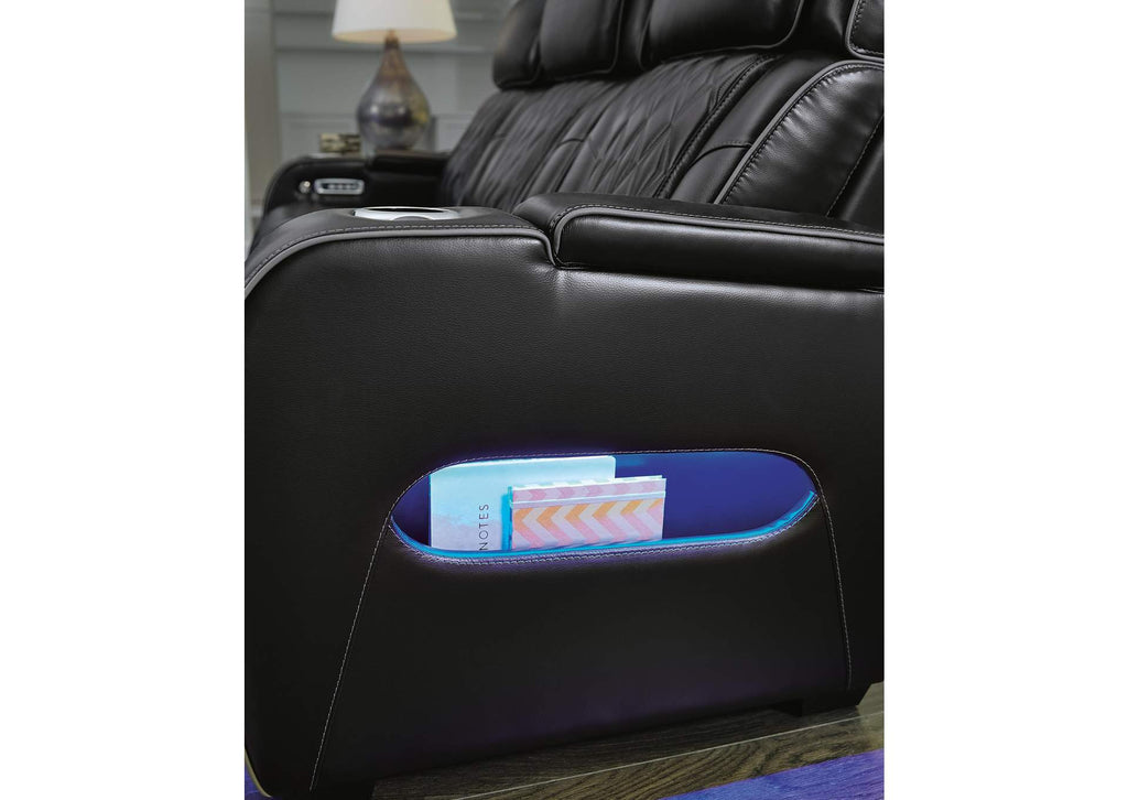 Boyington Power Reclining Loveseat with Console detail
