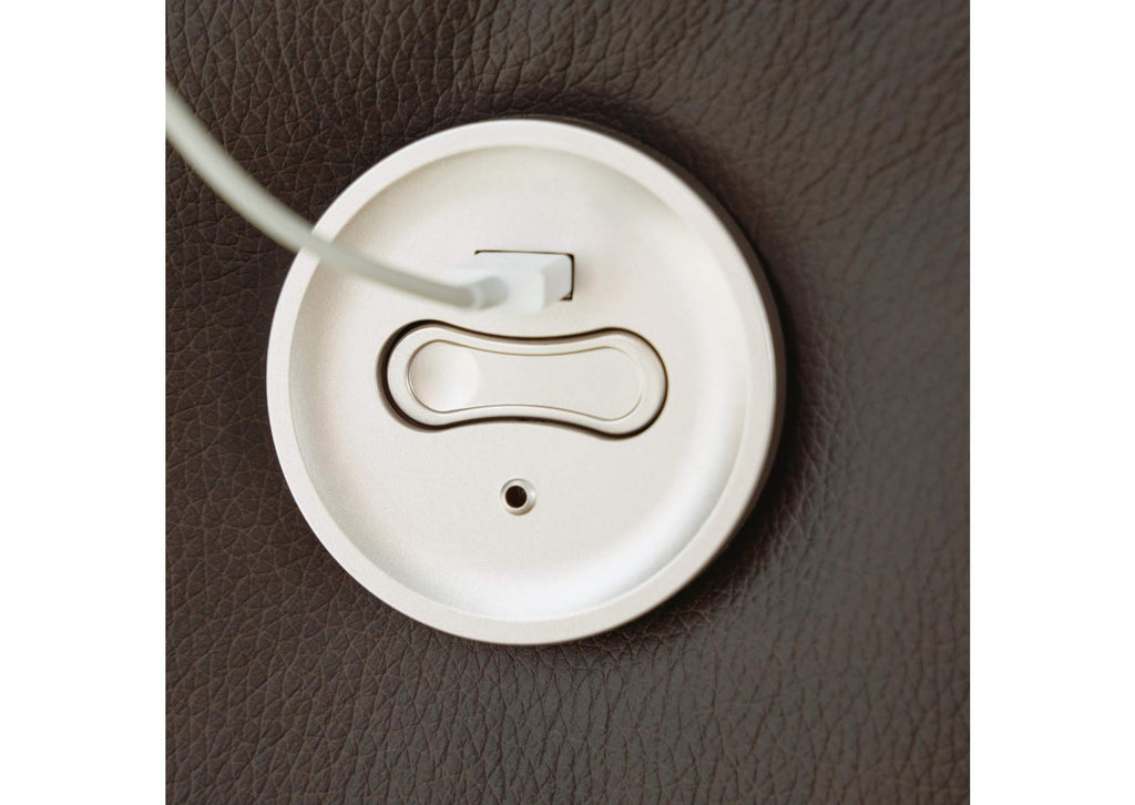 Leesworth Power Reclining Loveseat detail
