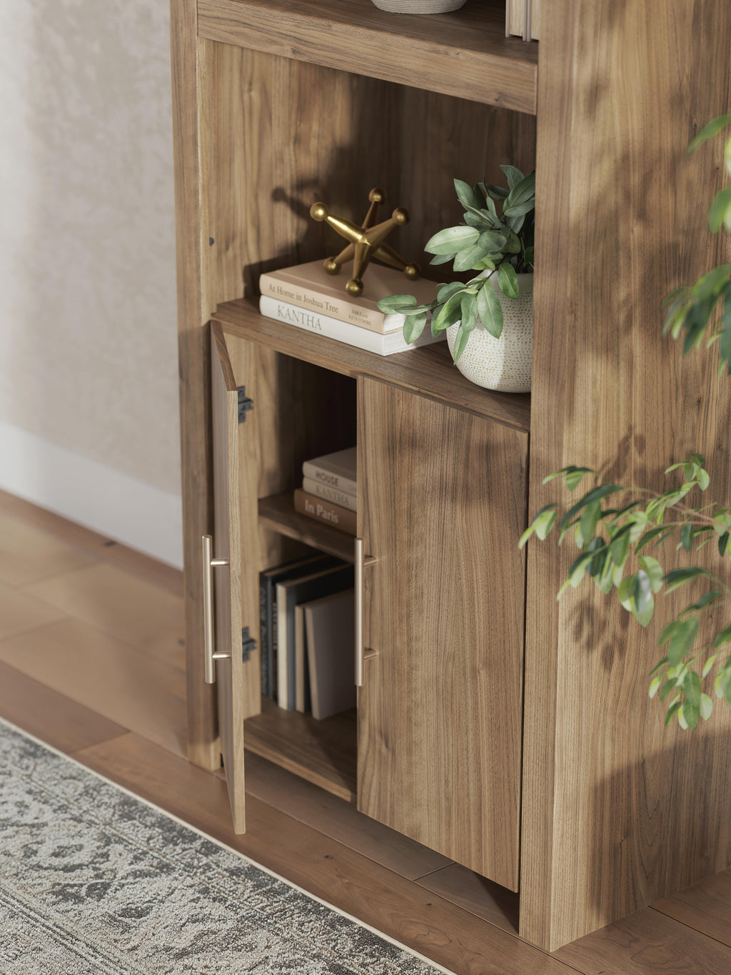 Dovander Display Cabinet in Brown, detail view
