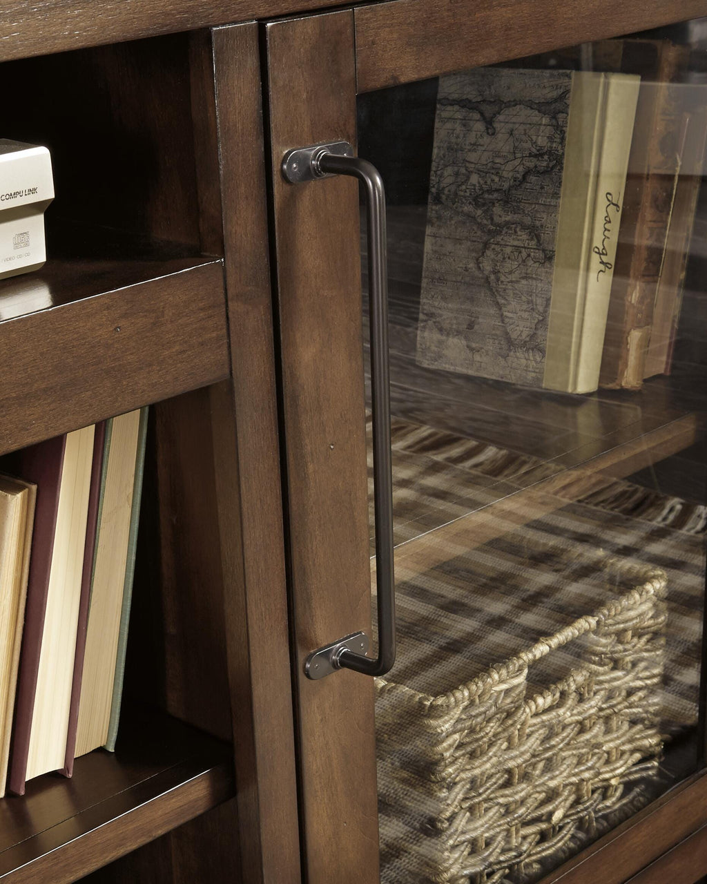 Starmore 70" TV Stand in Brown, detail view