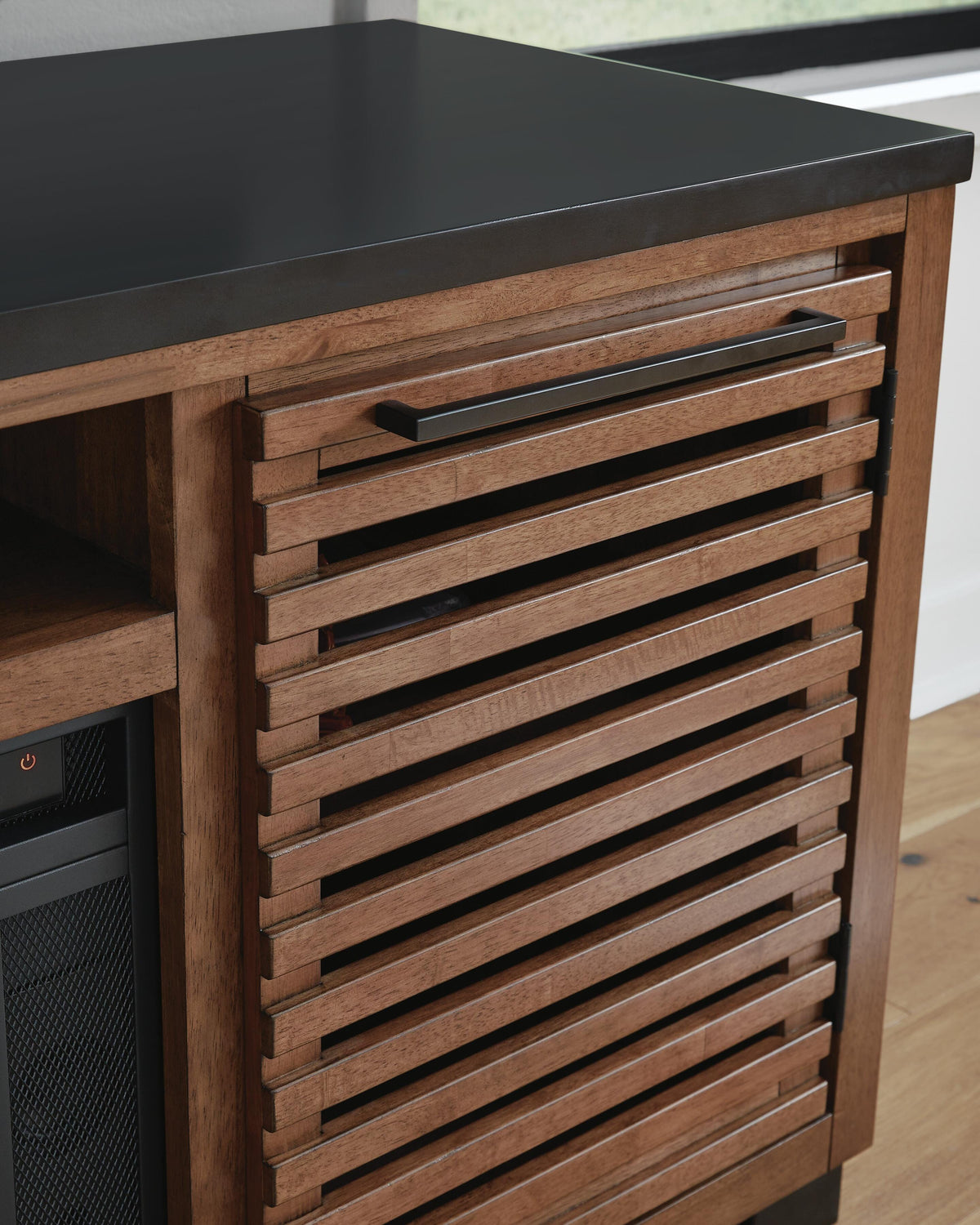 Kallari 84" TV Stand in Warm Brown/Black, detail view