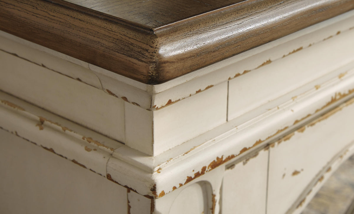 Realyn 74" TV Stand in Chipped White, detail view